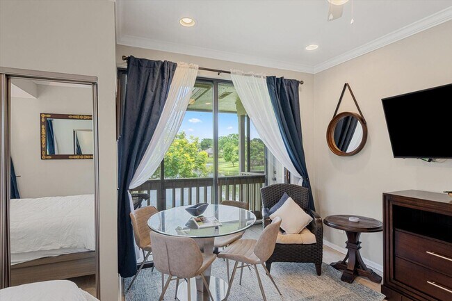 Photo - 11842 Pebblewood Dr Unit 201