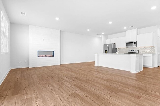 Photo - 1925 Westwind St