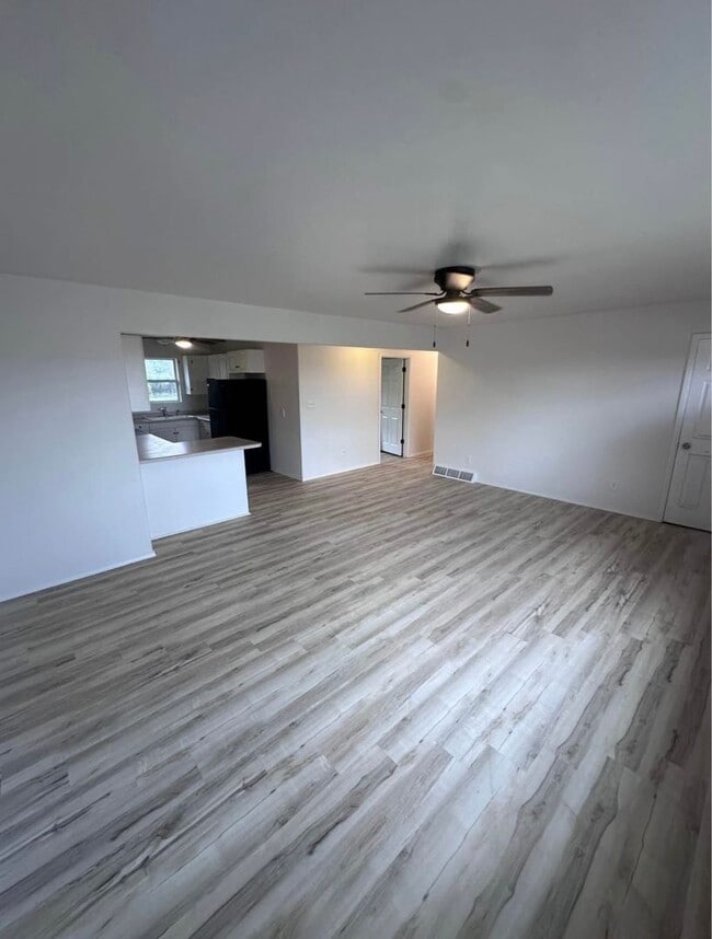 Photo - Spruce St Duplex Unidad 96