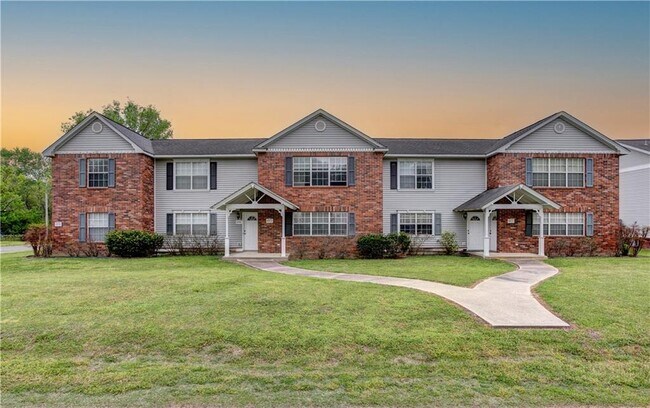 Photo - 800 W Tahlequah St Unidad B