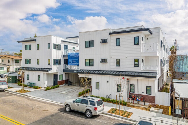 Turquoise Place - Turquoise Place Apartments