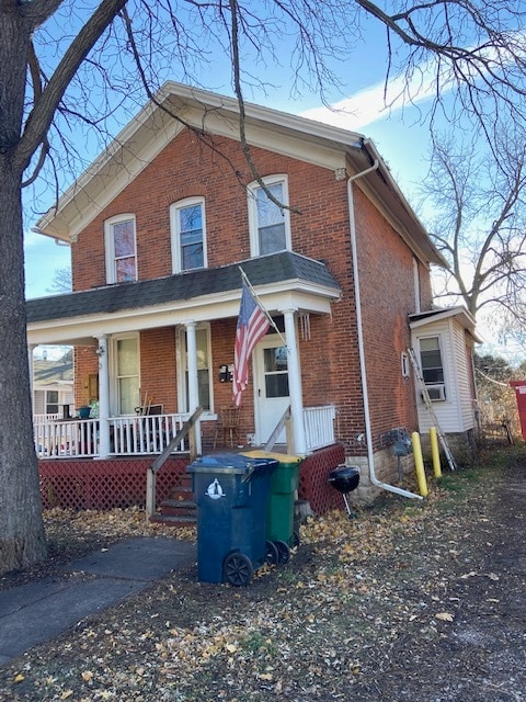 82 W Division St Unit 3 Upper