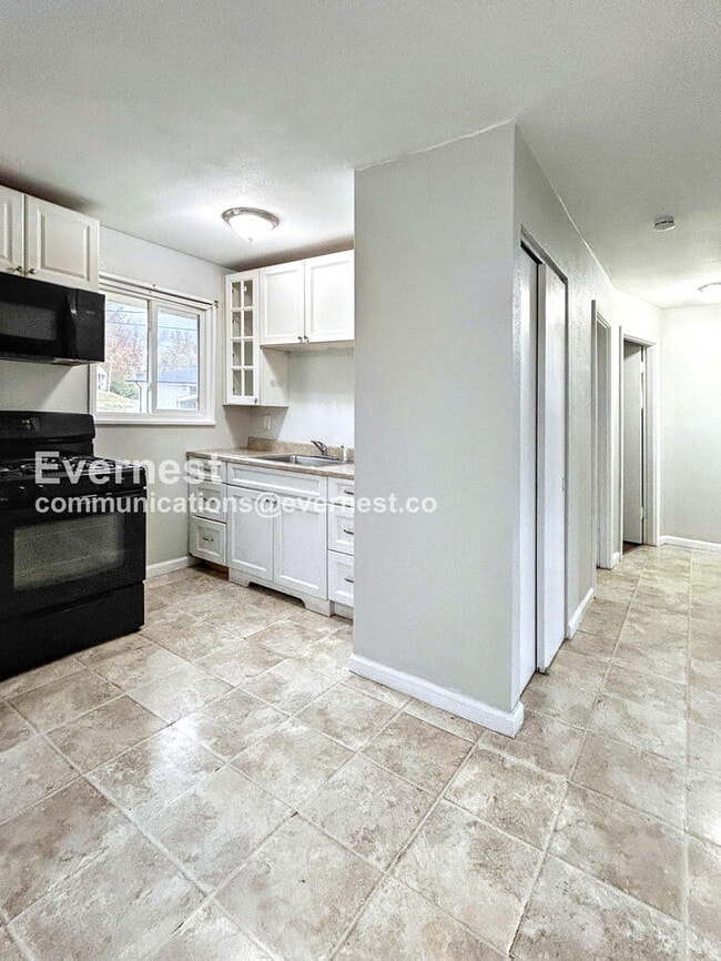 Photo - 5672 Parchester Dr