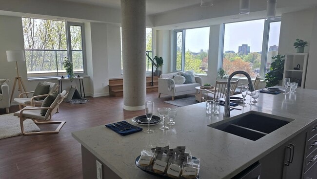 Photo - Ballantyne Luxury Apartments