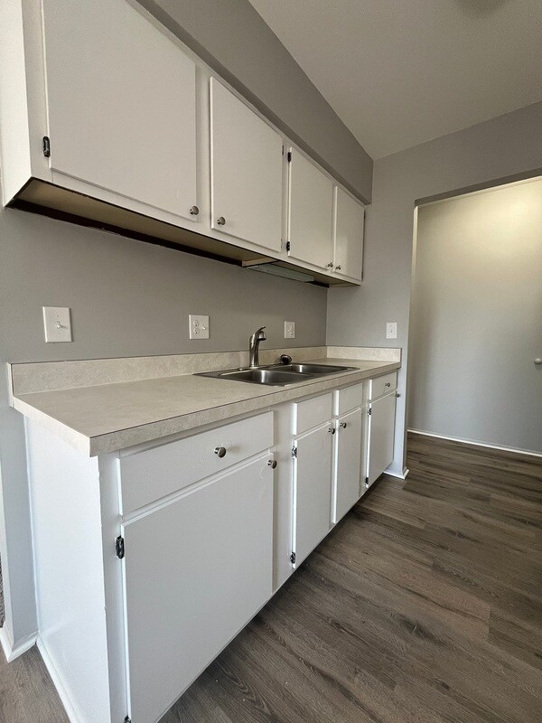 Photo - 36777 Sibley- C