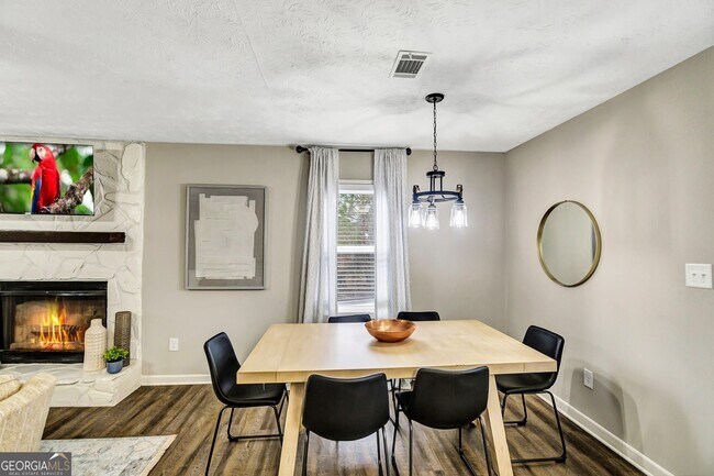 Photo - 3017 Valley View Dr