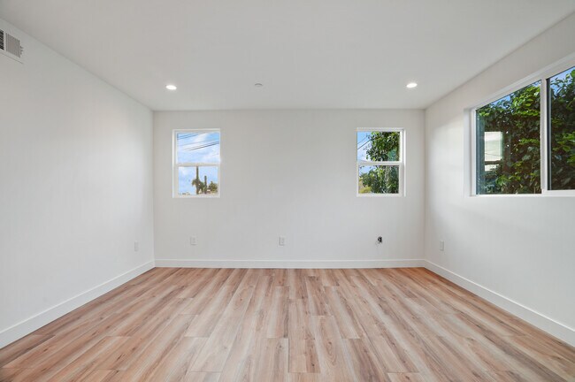 Photo - 5187 20th St Unit 5187  1 Quarter