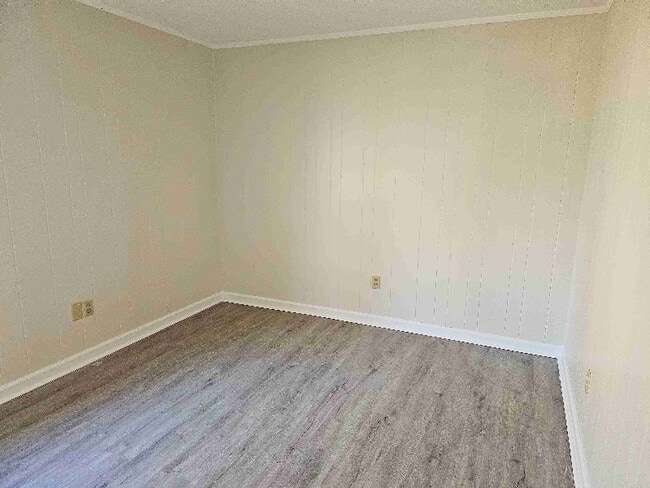 Photo - 287 Oliver Dr Unit 2