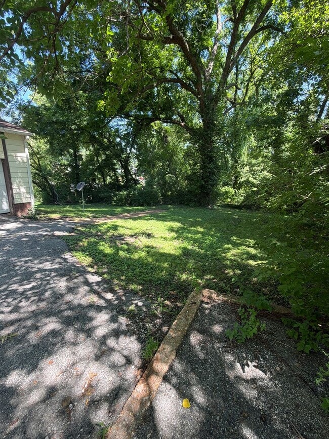 Photo - 2725 Solway Ave