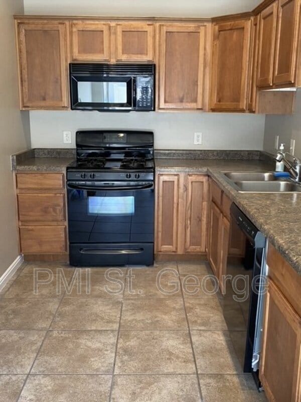Photo - 508 N 2480 W