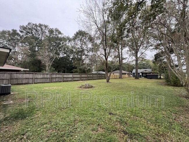 Photo - 4143 Nelson St