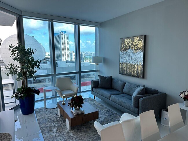 Photo - 851 NE 1st Ave Unit 1108