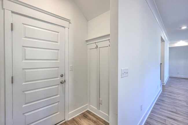 Photo - LUXURY NEW CONSTRUCTION FOR RENT!