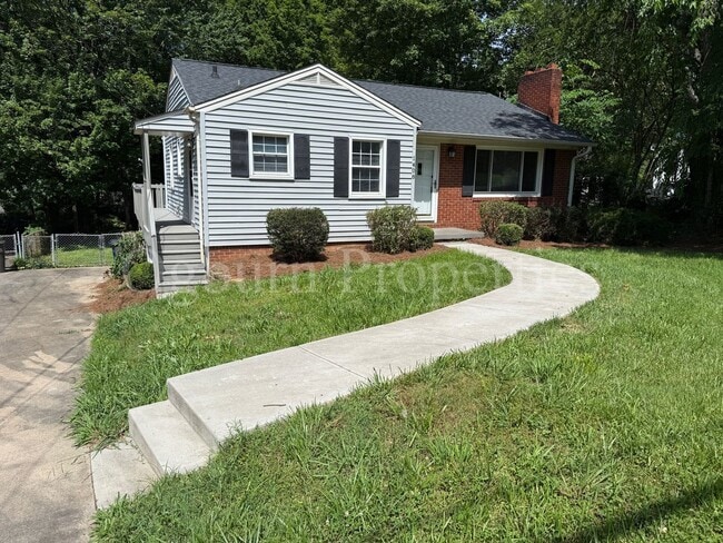 Photo - 1408 Kenwood St House