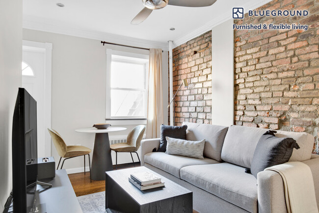 Building Photo - 229 1st Ave. Rental
