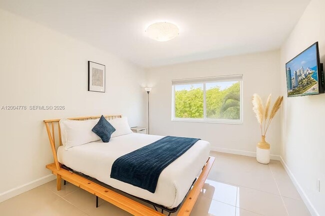 Photo - 1045 94th St Unit 1