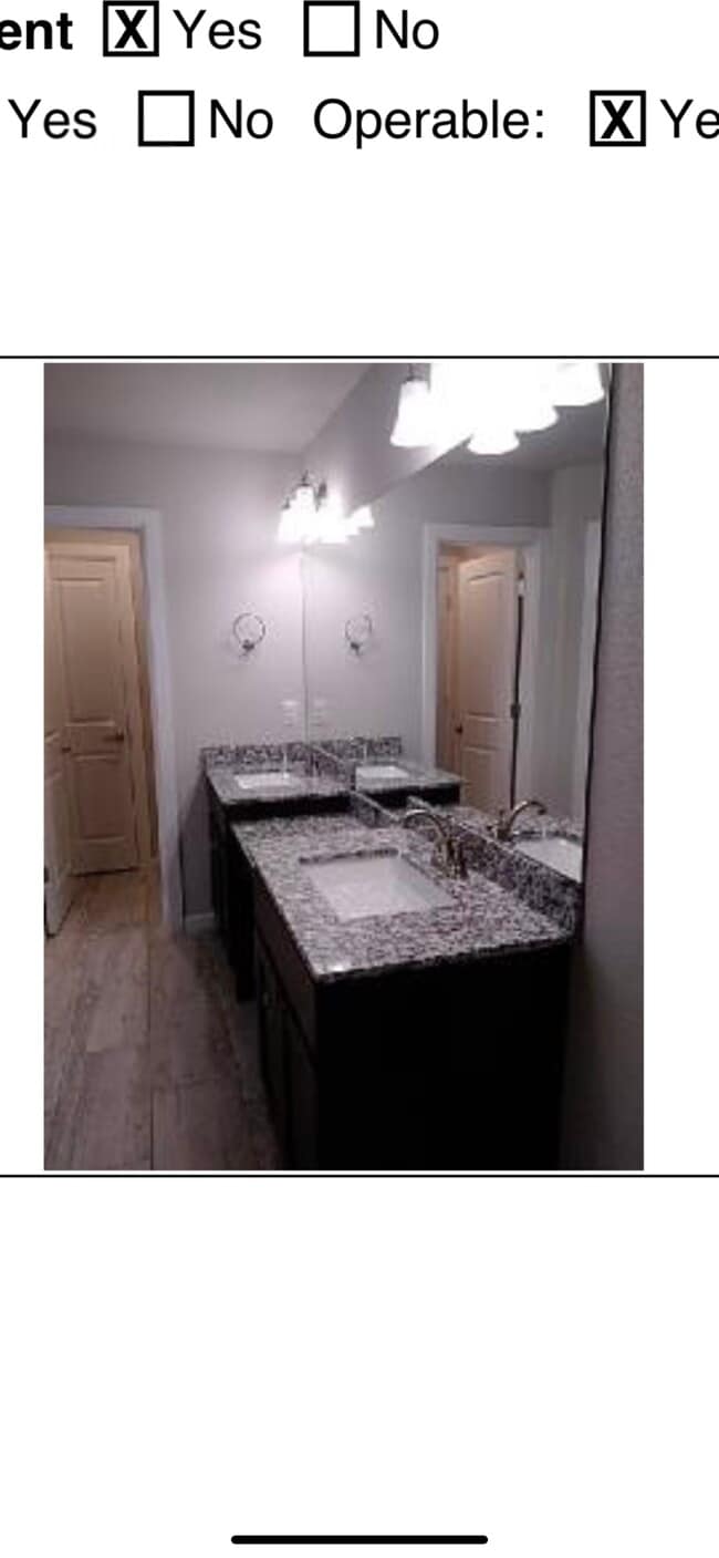 Photo - 822 Copper St