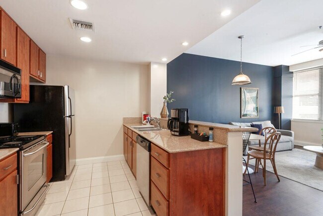 Photo - 925 Common St Unit ID1266917P