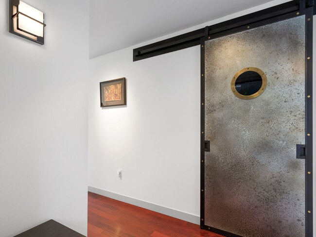 Photo - 1260 NW Naito Pky Unit Waterfront Pearl 602B