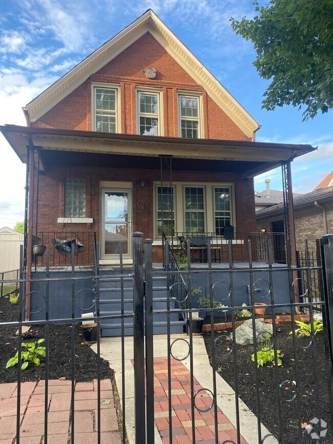 Building Photo - 5652 W 64th St Rental