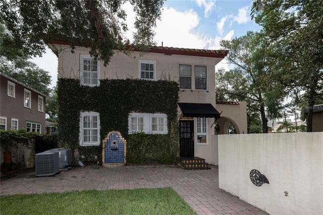 Photo - 732 Edgewater Dr