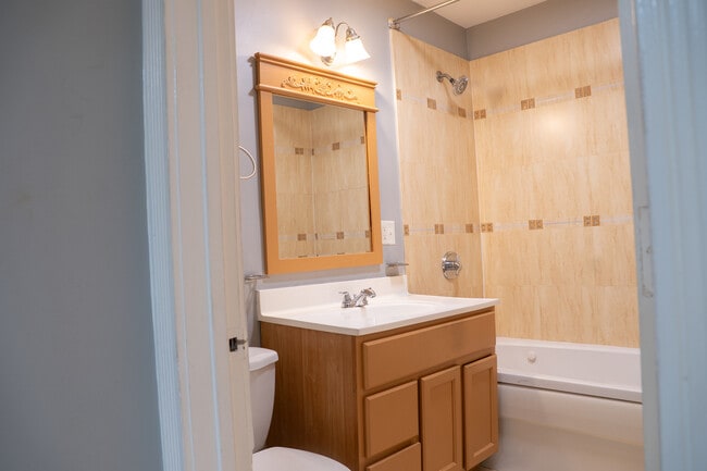 Photo - 6605 S Kimbark Ave