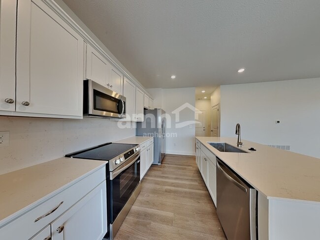 Photo - 9106 Henley Ave