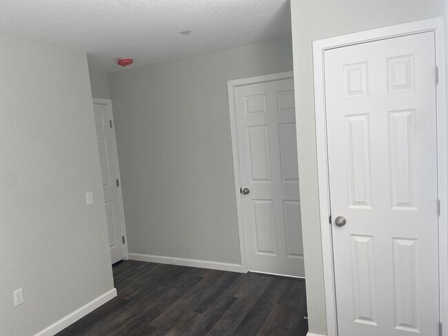 Photo - 446 W 126th St