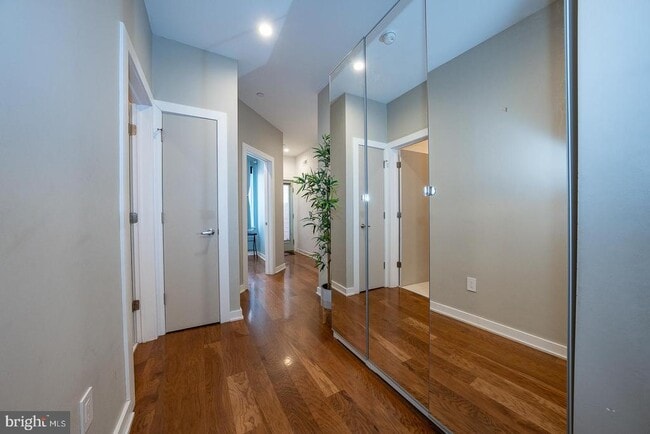 Photo - 1326 N Mascher St