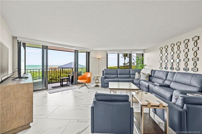 9650 S Ocean Dr Unit 106