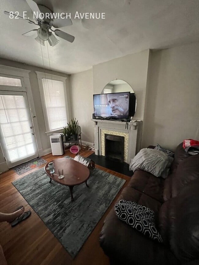 Photo - 82 E Norwich Ave