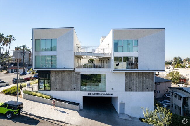 4121 Santa Monica Blvd - Junction 4121