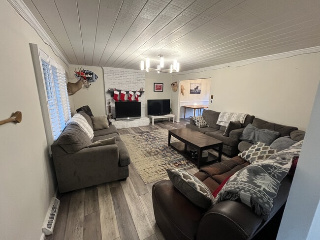 Photo - 120 Beverly Hills Cir