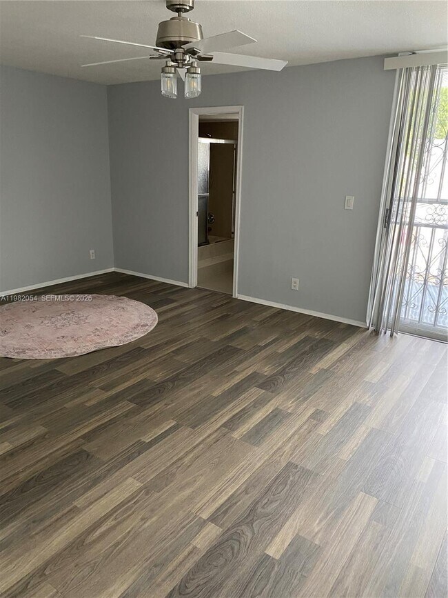 Photo - 802 NE 26th Ave