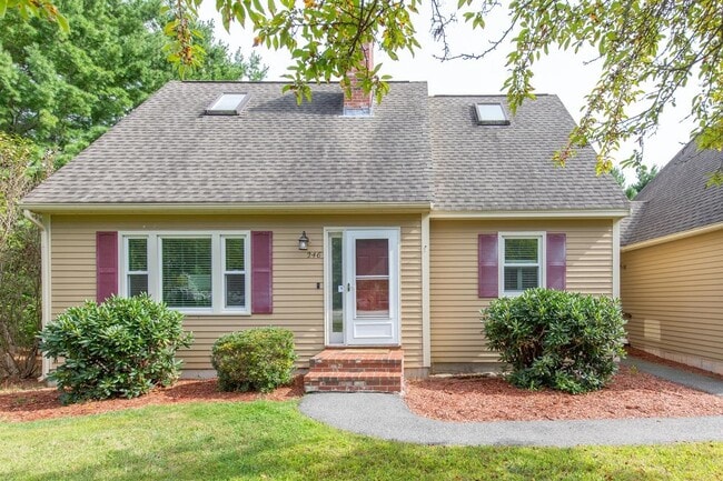 Photo - 246 Winding Pond Rd