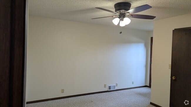 Building Photo - 425 McClellan St Unit 11 Rental