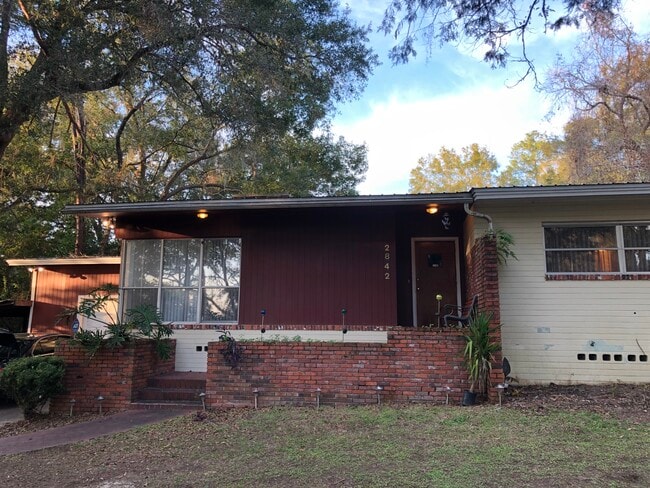 Photo - 2842 SW 1 Ave