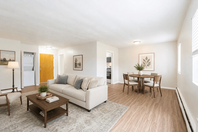 Photo - Country Manor Apartment Homes