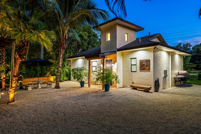 Building Photo - 12466 Quercus Ln