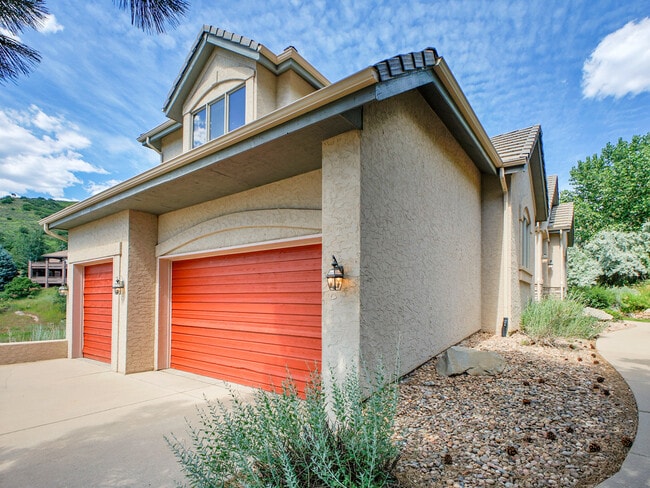 Photo - 16374 Sandstone Dr