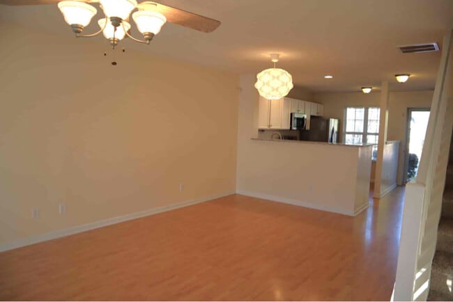 Photo - 1119 Oak Blossom Way