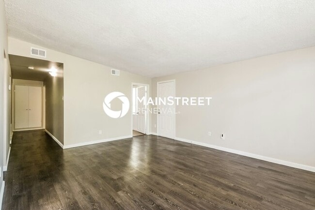 Photo - 3 Bedroom Pet-Friendly Home in FLORISSANT, MO with Main Street Renewal