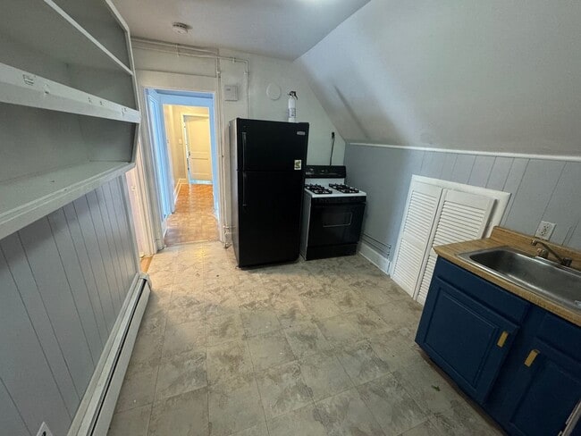 2 Rodney St