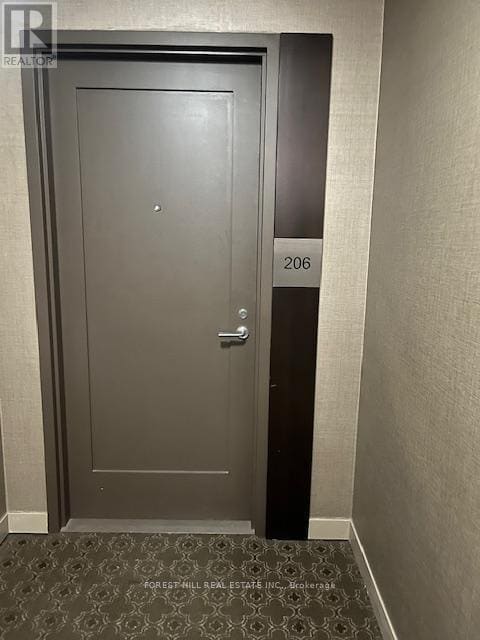 Photo - 320 Tweedsmuir Ave