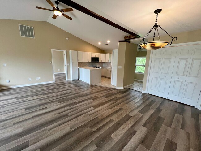 Photo - 440 Windswept Dr