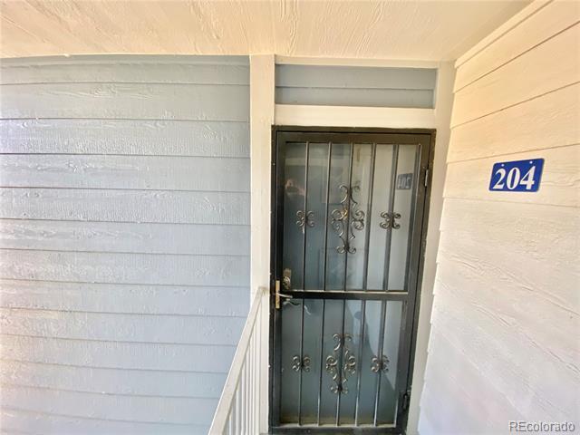 Photo - 8335 Fairmount Dr Unidad 5-204