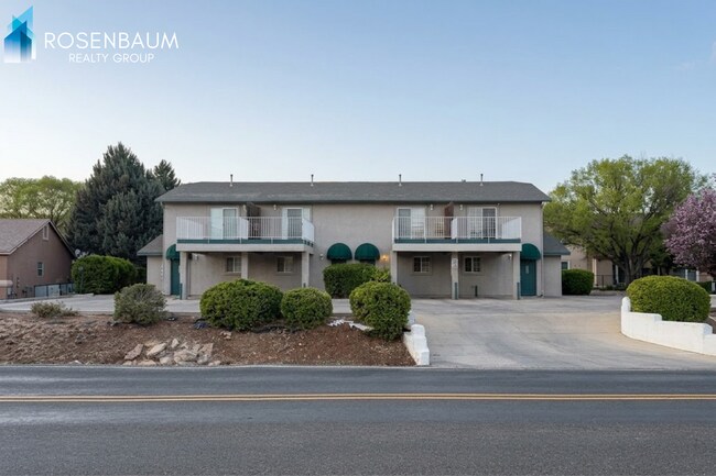 2-Bedroom, 1.5-Bath Two-Story First-Floor Apartment in a 4-Plex with Mountain Views