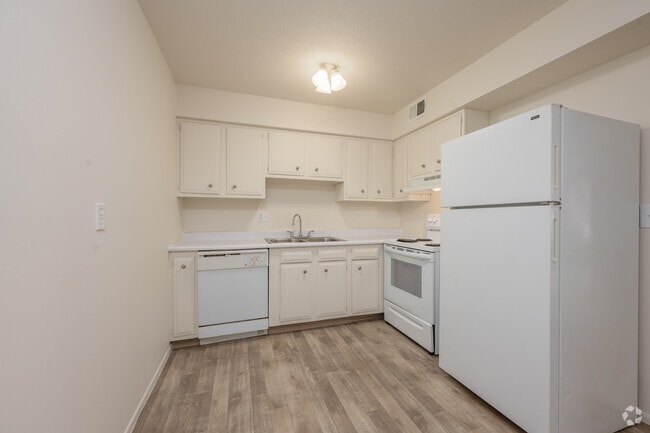 2BR, 2BA - 1,200SF - Kitchen