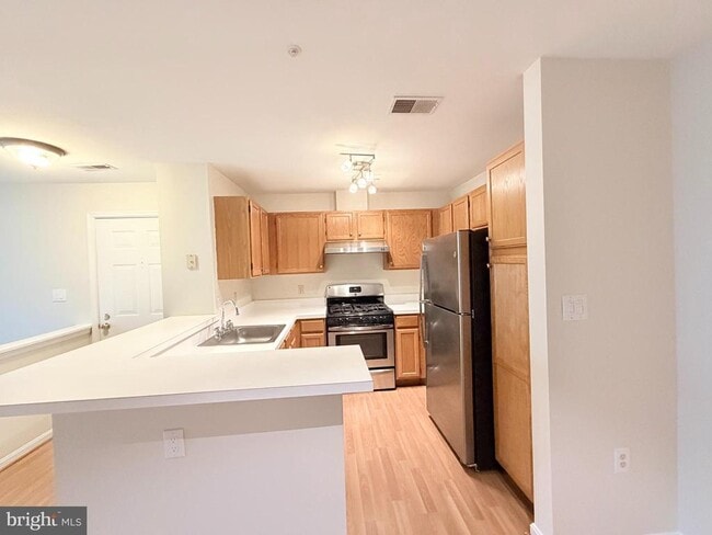 Photo - 3109 River Bend Ct Unit D202