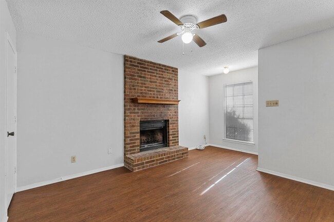 Photo - 4920 Brianhill Dr Unit B